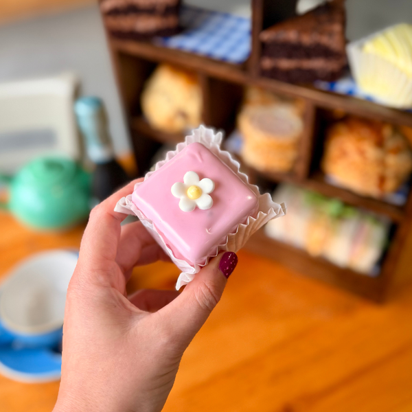 French Fancies (Box of 4)